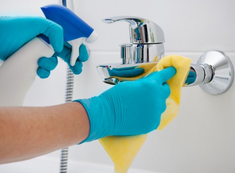 Carpet cleaning service preparing a room in Tooting Bec